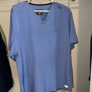 Men’s scrub top